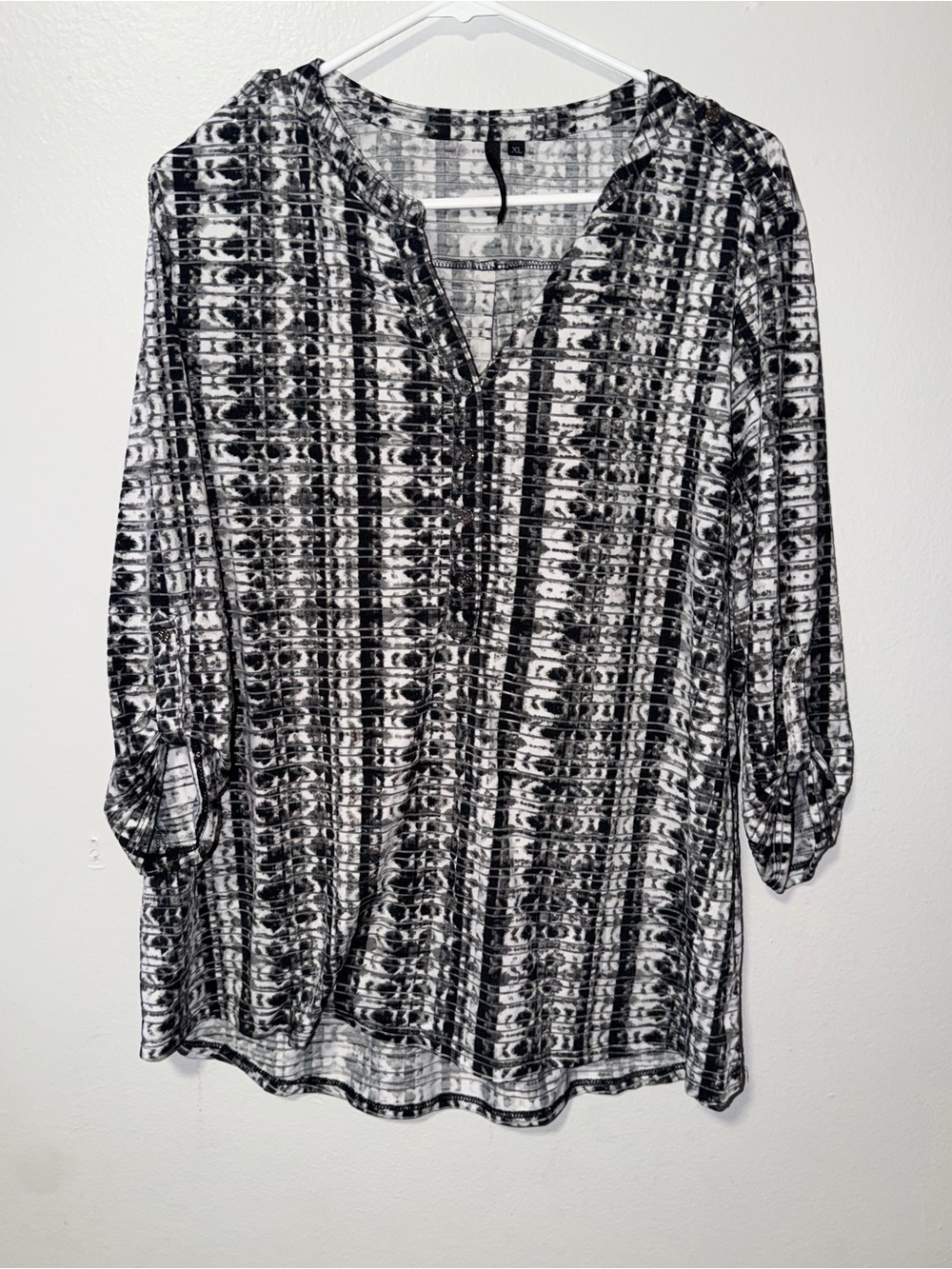 Black & White Printed Women's Tunic Top